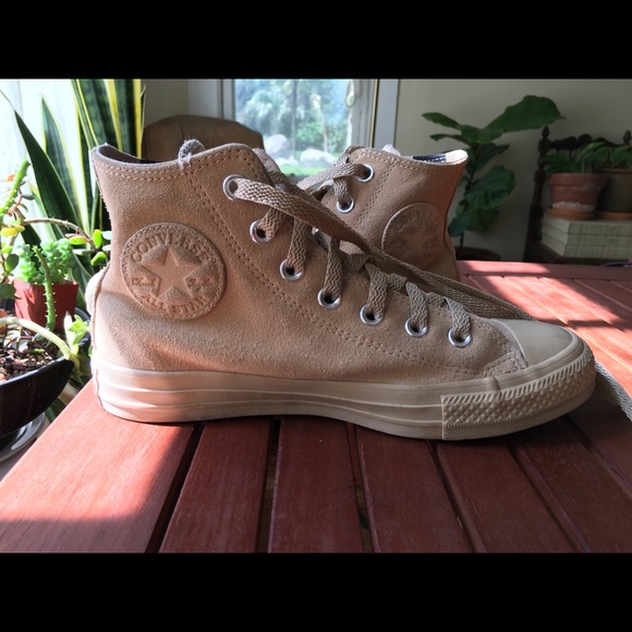 chuck taylor all star suede high top